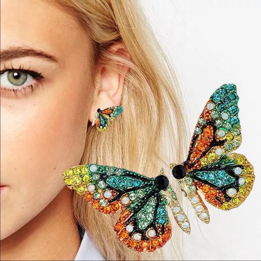 Rhinestone Butterfly Earrings. (Bin1C) - Picture 2 of 8